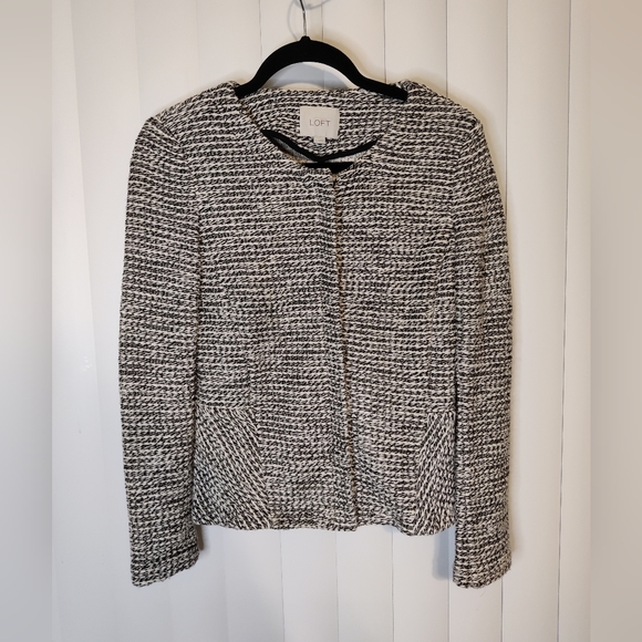 LOFT Jackets & Blazers - Loft Black and White Knit Jacket/Blazer Size Small